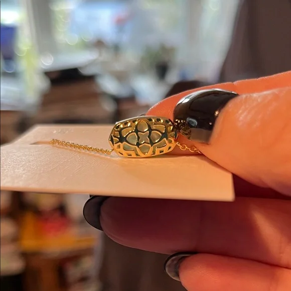 NWT Kendra Scott Gold Tone Necklace with Teal Colored Stone - Picture 11 of 11